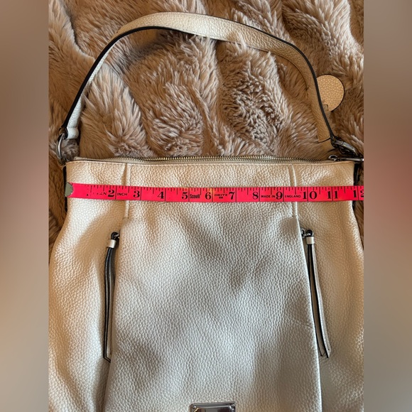 Michael Kors Off White Soft Pebble Leather Hobo Shoulder Bag - Picture 12 of 14